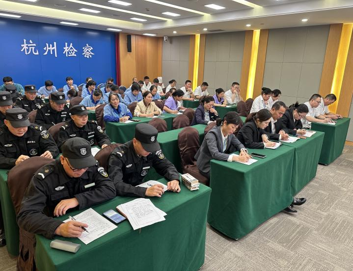 1764657130307879.png 1764657130307879.png