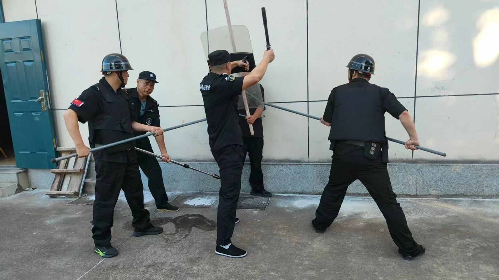 1764666293467263.jpg 1764666293467263.jpg